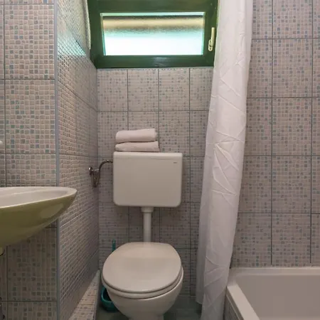 Domek alpejski Mini Stone House Omiš